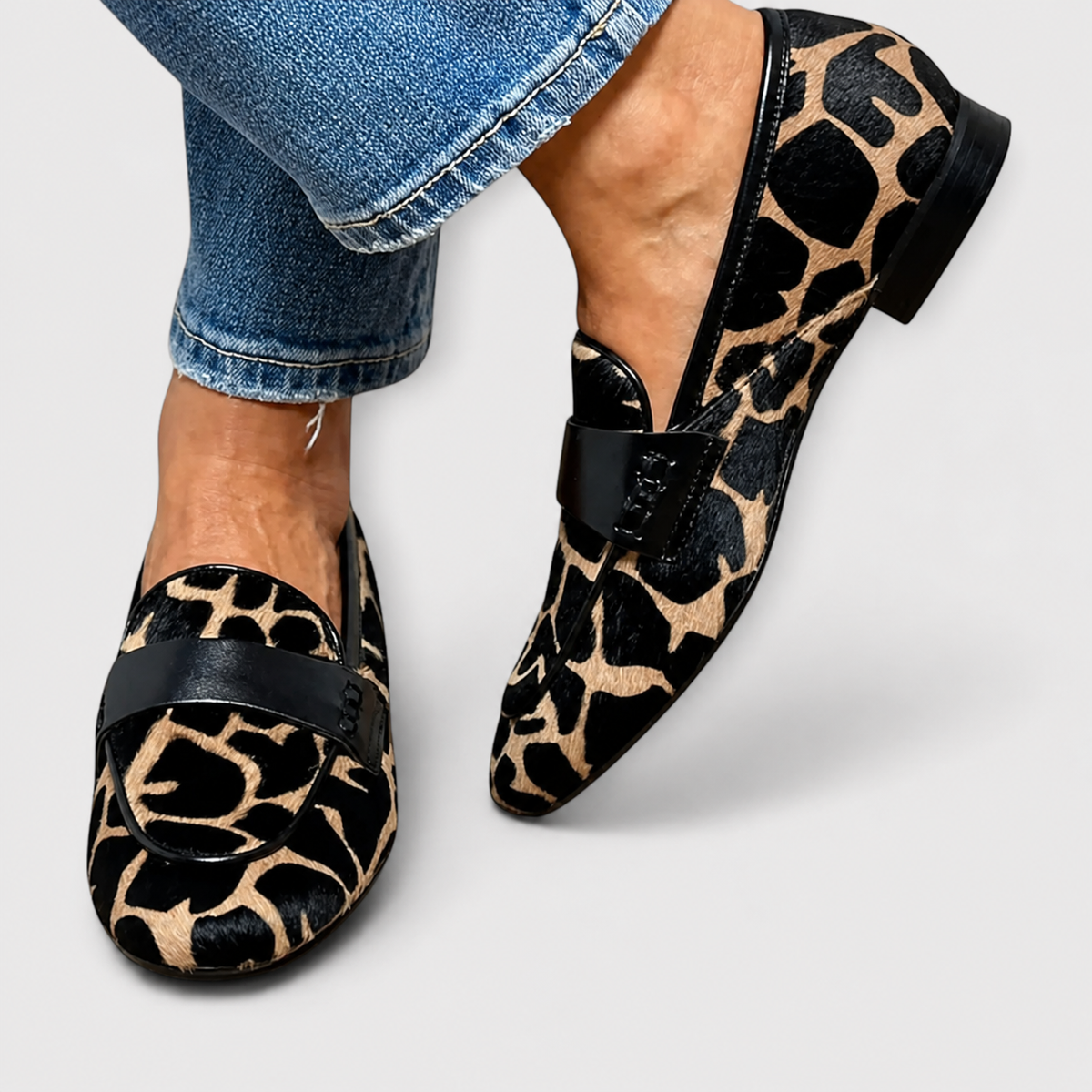Carmen Cristina | Mocasines con Estampado de Leopardo