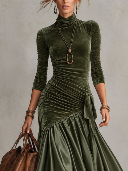 Maica | Vestido largo de terciopelo y satén con paneles y bajo de encaje verde oliva