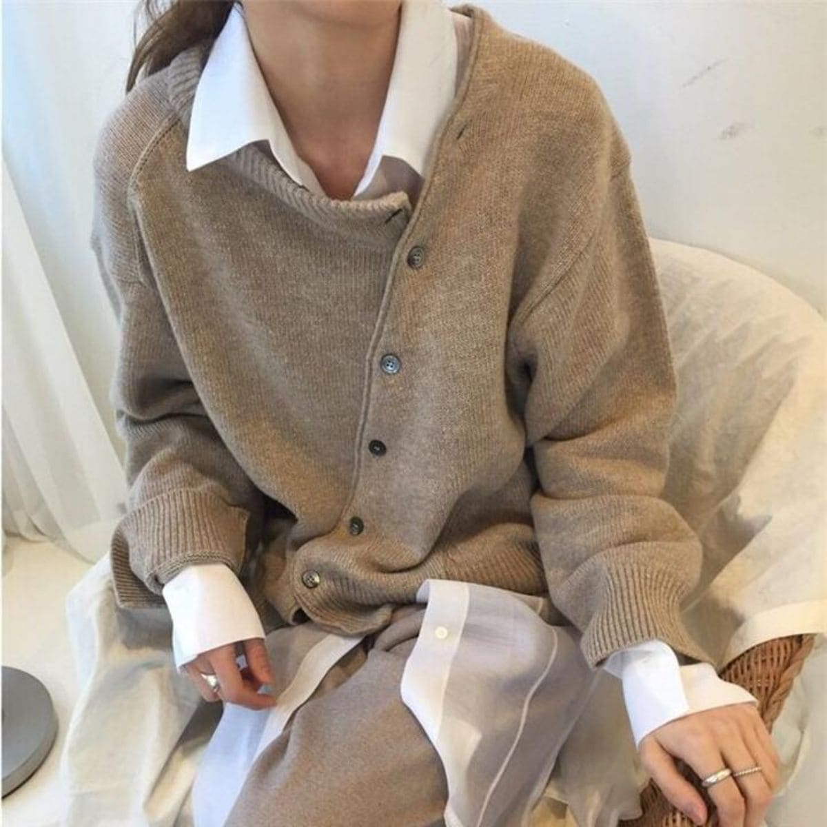 Juana | Chaqueta de Punto con Botones Asimétricos