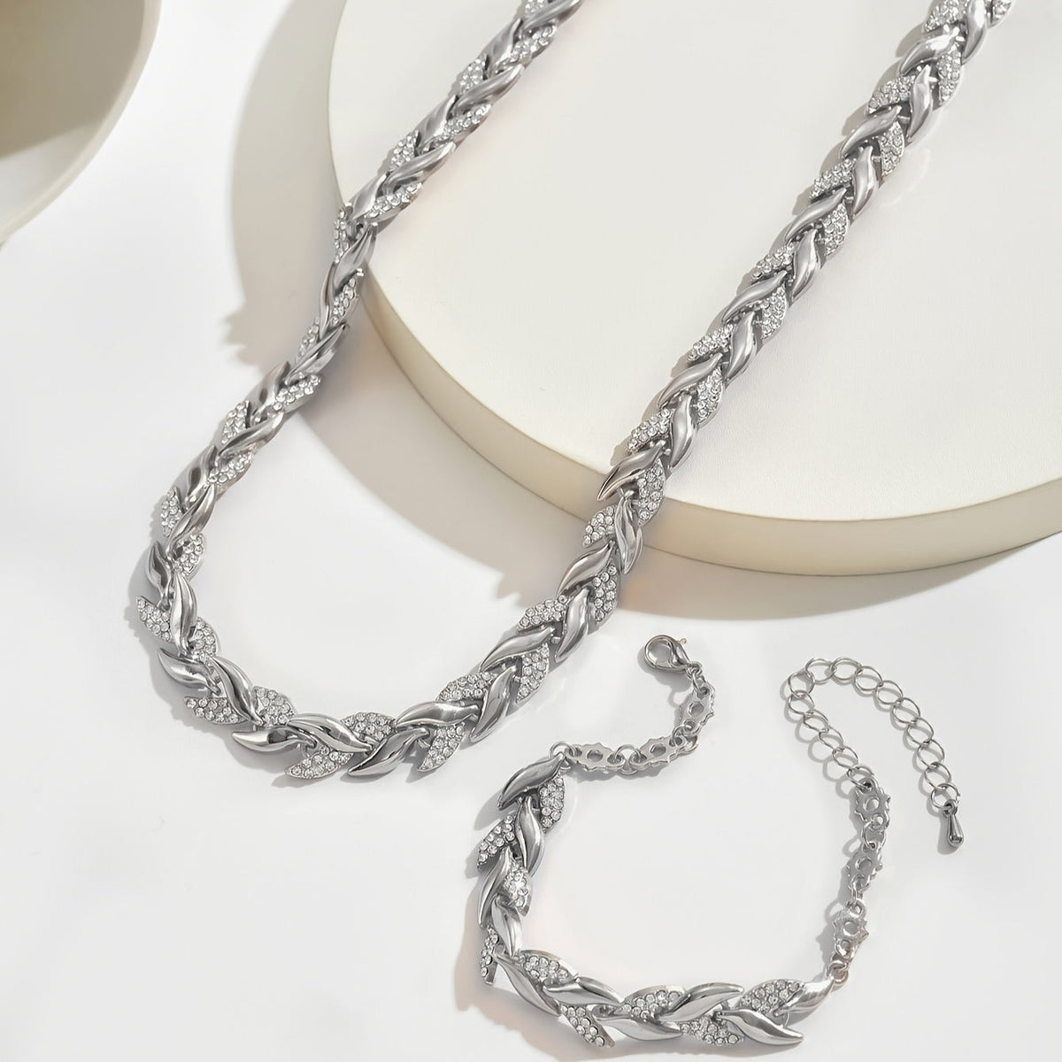 Claudine | Collar y Pulsera de cola de pez hecho a mano