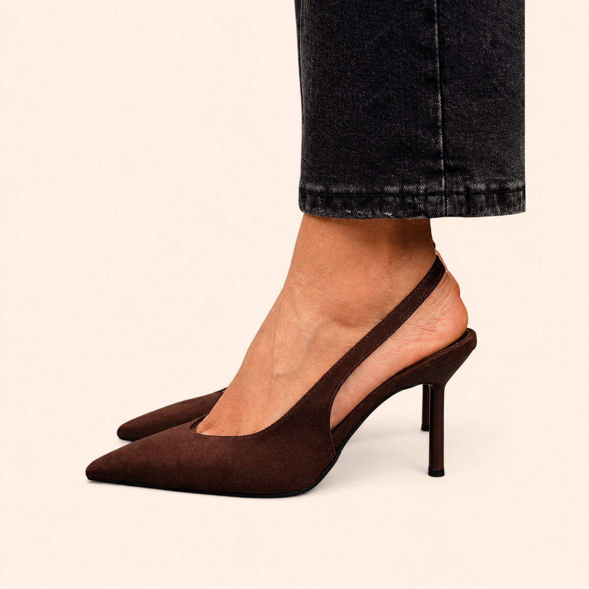 Pilar | Salones Ortopédicos Elegantes