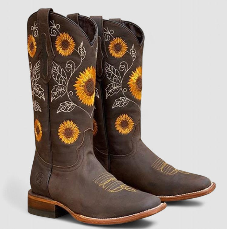 Belén | Botas Camperas con Bordado Floral