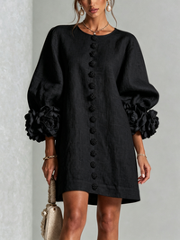 Mari Fe | Vestido Mini de Mezcla de Lino con Puños de Rosa, Negro