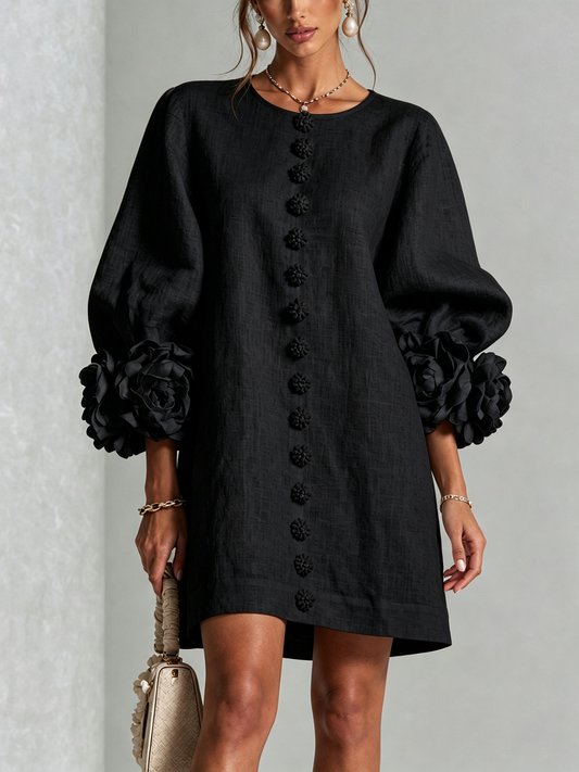 Mari Fe | Vestido Mini de Mezcla de Lino con Puños de Rosa, Negro
