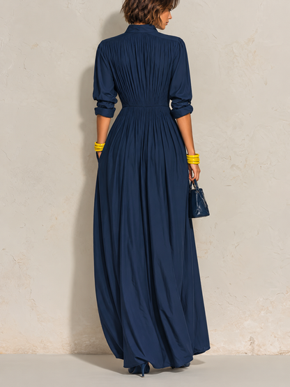 Mari Paz | Vestido largo plisado azul marino con escote en V