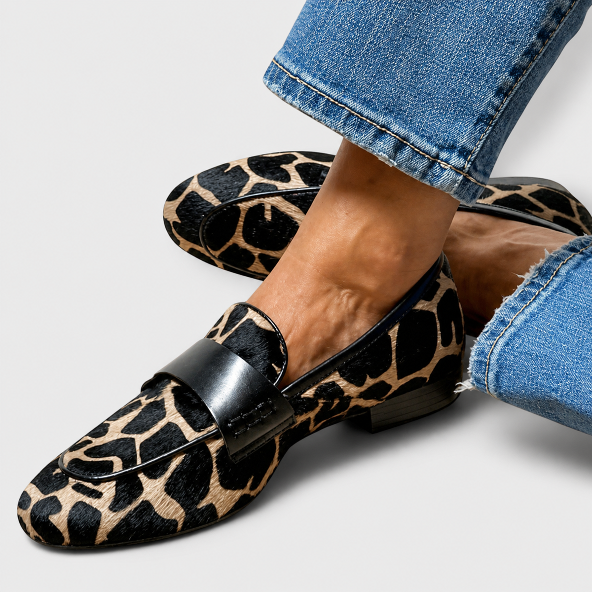 Carmen Cristina | Mocasines con Estampado de Leopardo