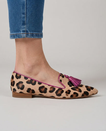 Trinidad | Mocasines de Leopardo con Borlas Fucsia