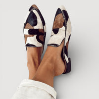 Rosa Amparo | Mocasines Cómodos con Estampado de Vaca